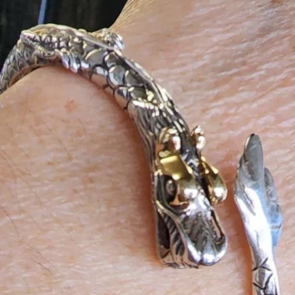 John Hardy Naga Kick Cuff With 18kt Yellow Gold Sterling Silver 20.3 Grams - Picture 3 of 8